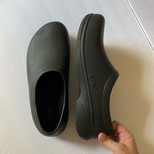 CROCS | On The Clock Work shoe, Men’s size 11